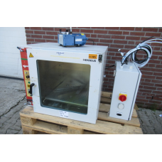 Heraeus  vacuüm oven. Used.